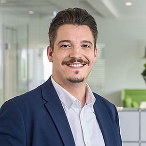 DANIEL GYR